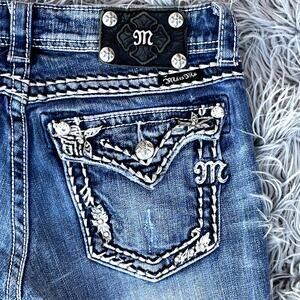 Miss Me Distressed Denim Jeans Capri JP5418P Medium Wash Bling White Stitch 27